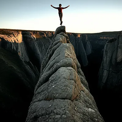 Illustration teetered