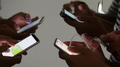 Illustration handheld - Image 1