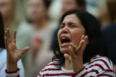 Illustration crying - Image 1