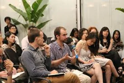 Illustration sitting - Image 4