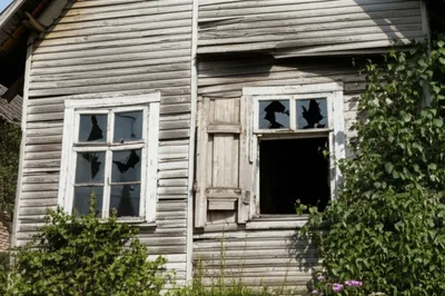 Illustration hole - Image 1