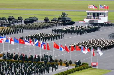 Illustration parade - Image 1