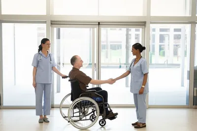 Illustration admit - Image 1