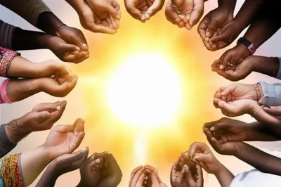 Illustration distributing - Image 1