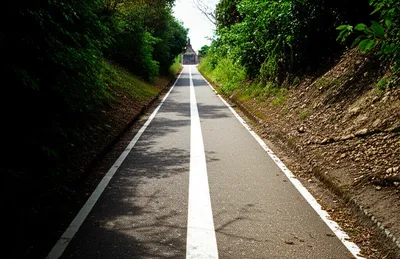 Illustration crooked - Image 1