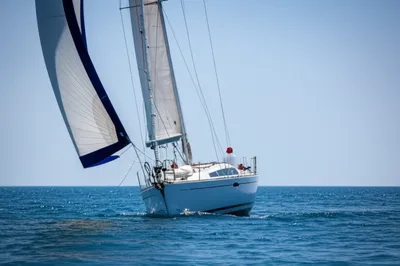 Illustration jibe - Image 1