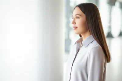 Illustration miss - Image 1