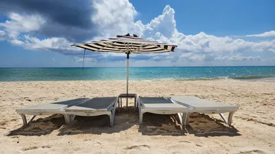 Illustration sunbeds - Image 2