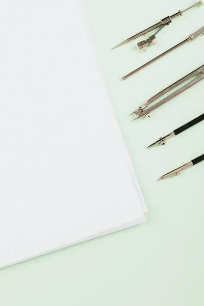 Illustration compasses - Image 2