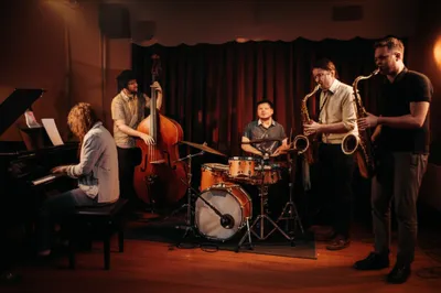 Illustration combo - Image 1