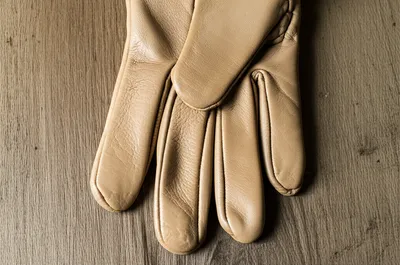 Illustration creased - Image 1