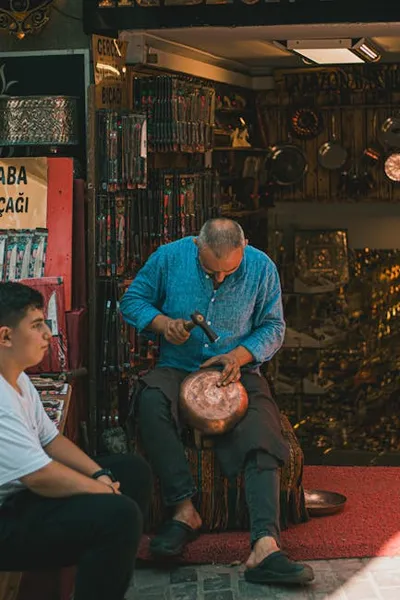 Illustration craftsperson - Image 2