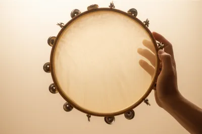 Illustration tambourins - Image 1