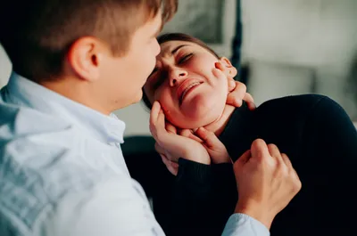 Illustration chokehold - Image 1