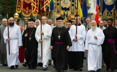 Illustration procession - Image 1