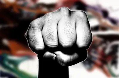 Illustration agitated - Image 1