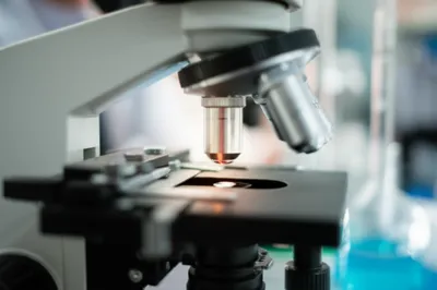 Illustration oculars - Image 1