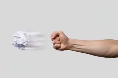 Illustration dashes - Image 1