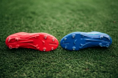 Illustration cleats - Image 1