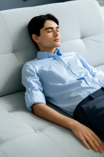 Illustration recline - Image 1