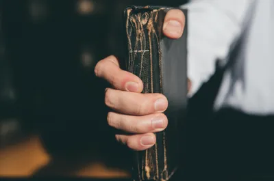 Illustration seize - Image 1