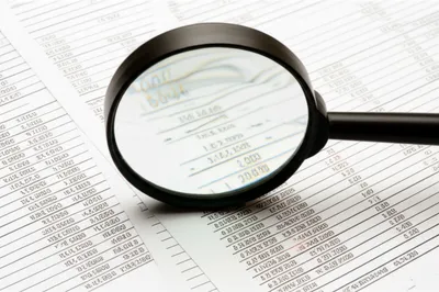 Illustration scrutinize - Image 1