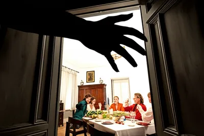 Illustration intruded - Image 1