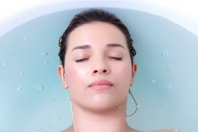 Illustration bathing - Image 1