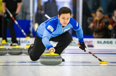 Illustration curlers - Image 1