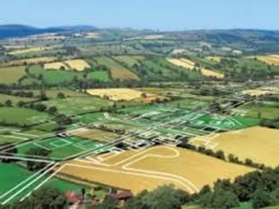 Illustration hide - Image 2