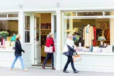 Illustration storefront - Image 1