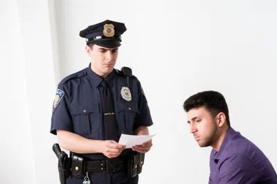 Illustration cautions - Image 1