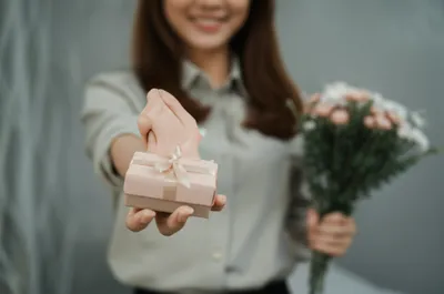 Illustration backhanded - Image 1