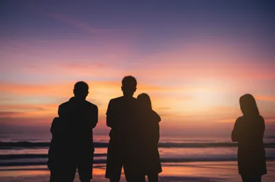 Illustration besides - Image 1