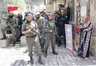 Illustration occupied - Image 2