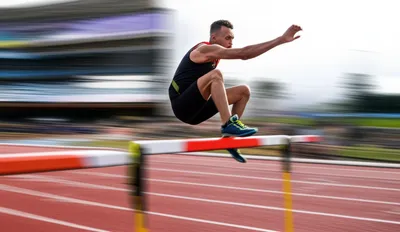 Illustration hurdled - Image 1