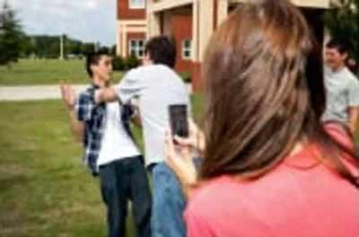 Illustration bystander - Image 2