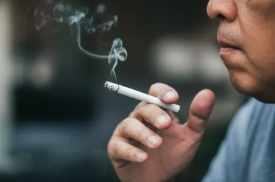 Illustration smokes - Image 1