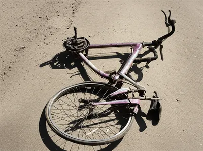 Illustration knackered - Image 1