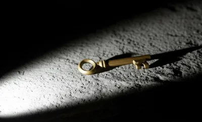 Illustration tells - Image 1