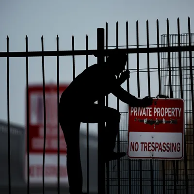 Illustration trespasser