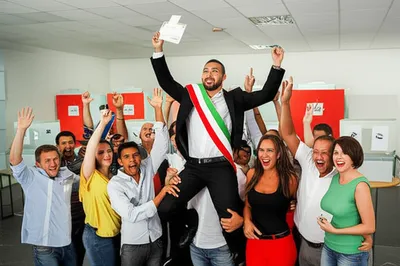 Hình ảnh minh họa returning - Ảnh 1