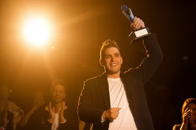 Illustration dues - Image 1