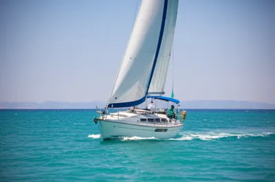 Illustration reaching - Image 1