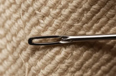 Illustration between