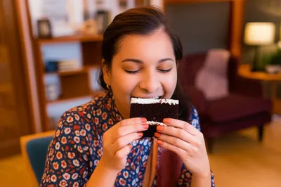 Illustration gratifies - Image 1