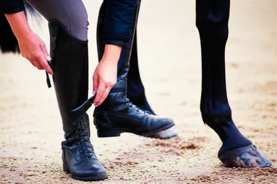 Illustration boot - Image 1