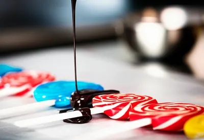 Illustration confecting - Image 1