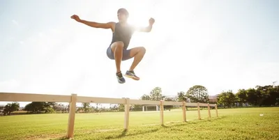 Illustration hurdled - Image 1