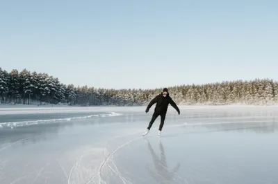 Illustration skated - Image 1